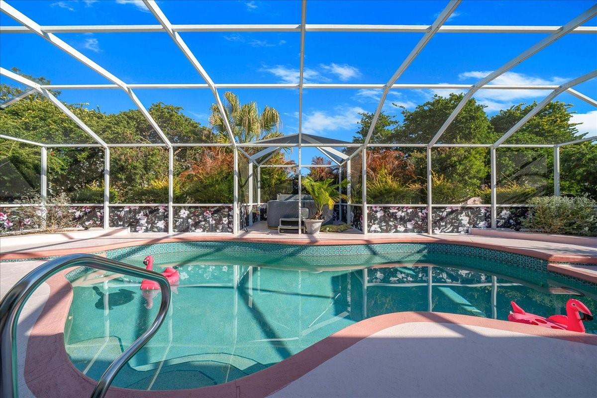 Image 3 of 82 For 922 Soledad Way