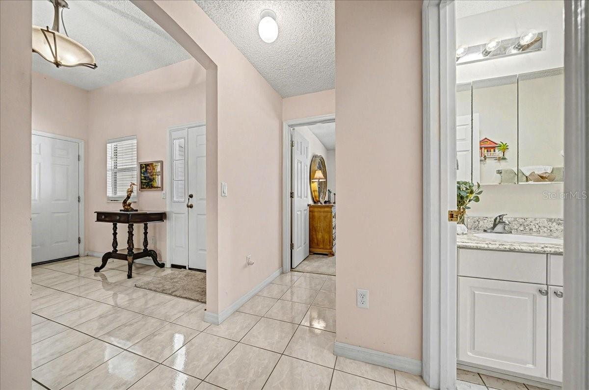 Image 37 of 82 For 922 Soledad Way