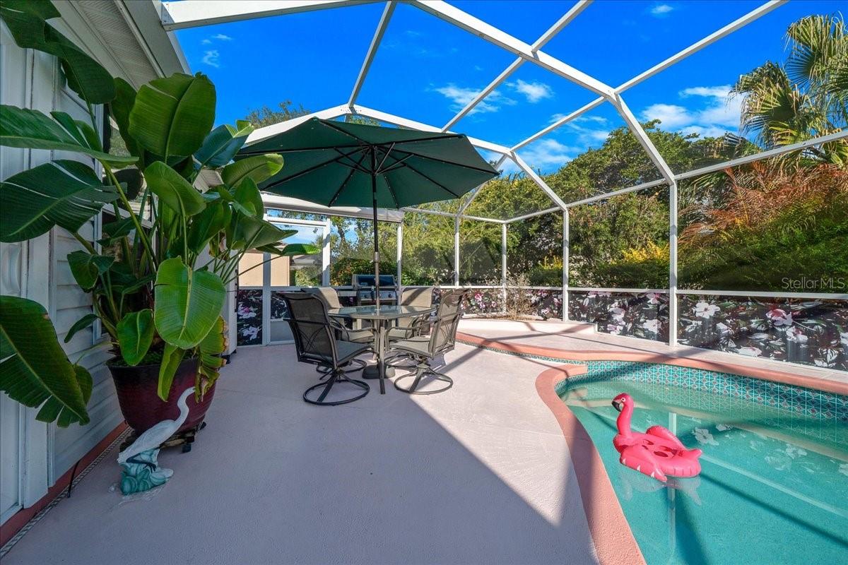 Image 46 of 82 For 922 Soledad Way