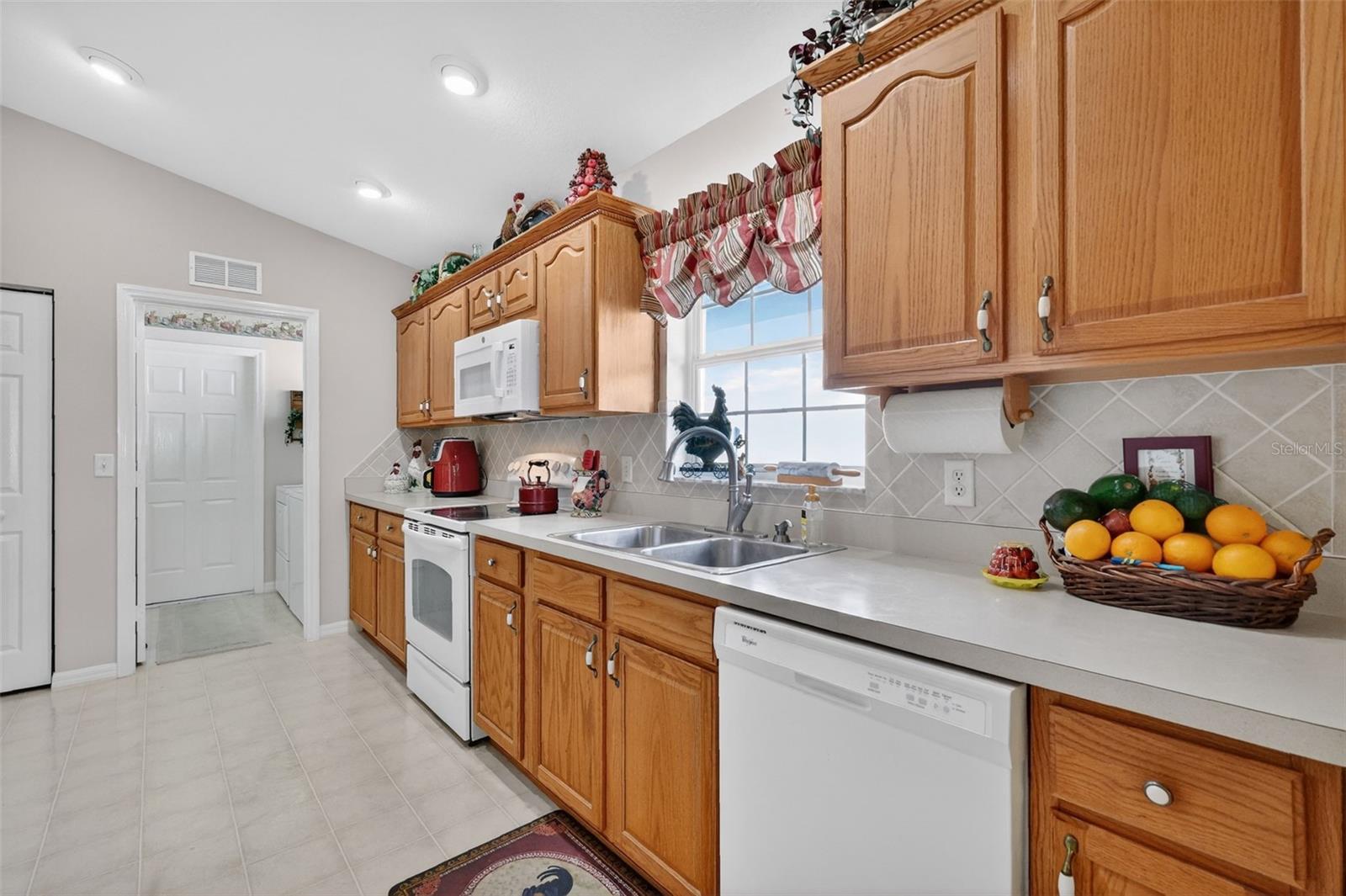 Image 11 of 30 For 17532 119th Circle