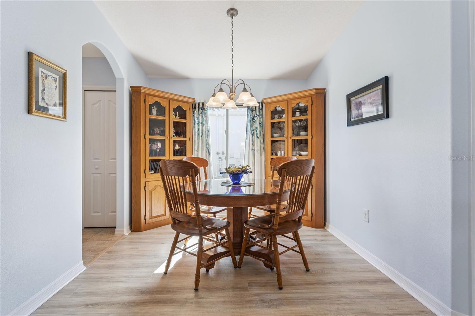 Image 12 of 44 For 3601 Arlington Ridge Boulevard