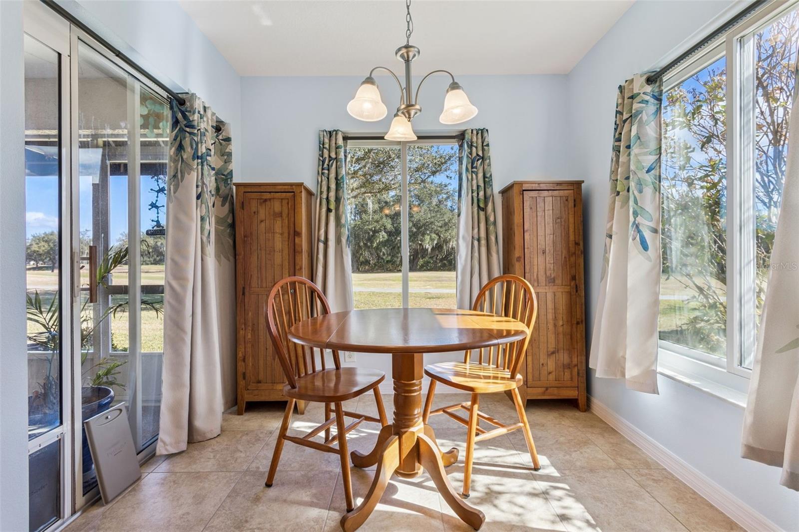 Image 13 of 44 For 3601 Arlington Ridge Boulevard