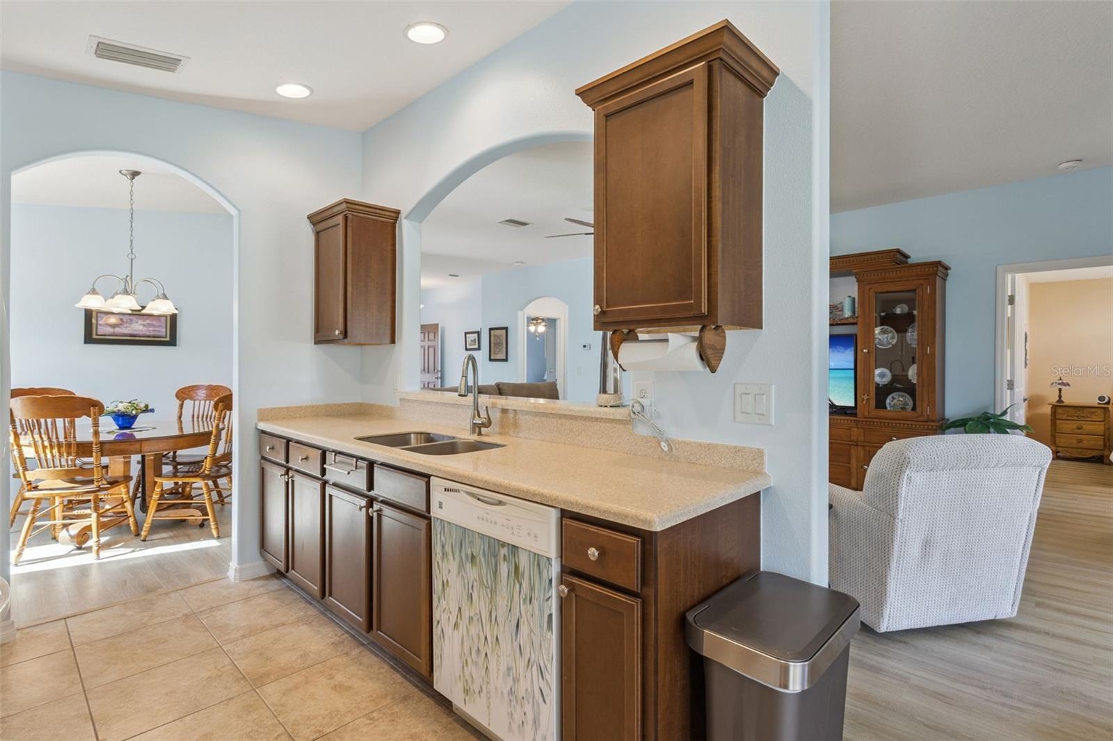 Image 14 of 44 For 3601 Arlington Ridge Boulevard