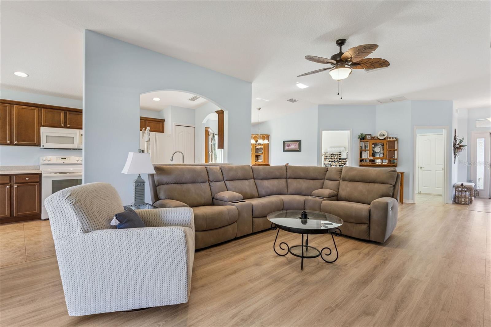 Image 7 of 44 For 3601 Arlington Ridge Boulevard