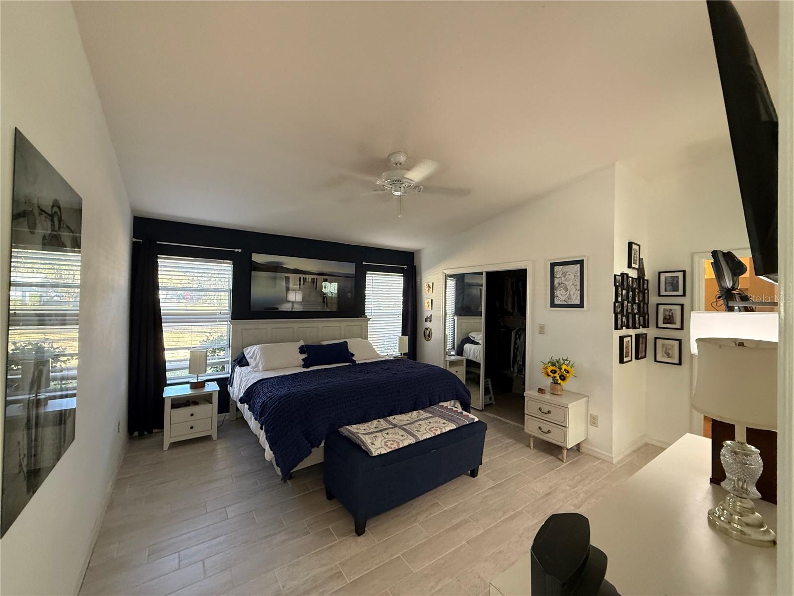 Image 16 of 22 For 25607 Belle Helene