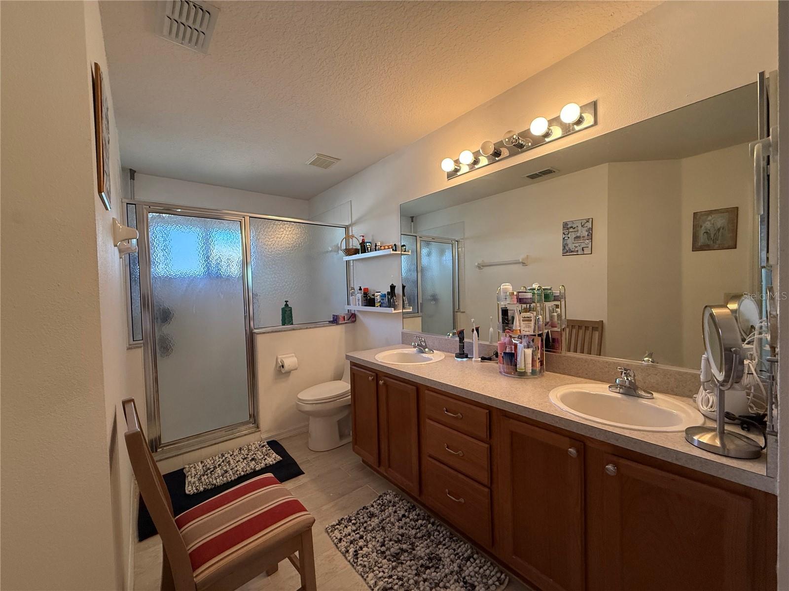 Image 17 of 22 For 25607 Belle Helene