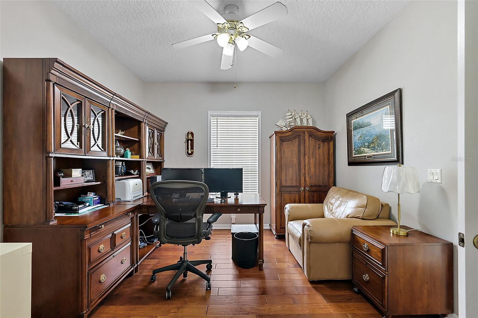 Image 12 of 49 For 3584 Tropical Seas Loop