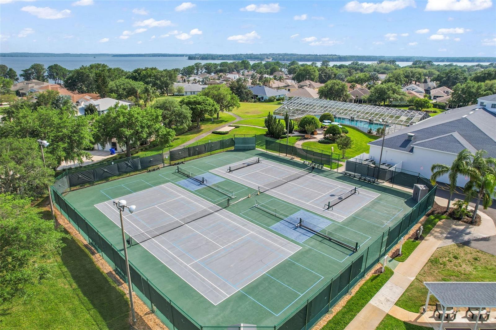 Image 48 of 49 For 3584 Tropical Seas Loop