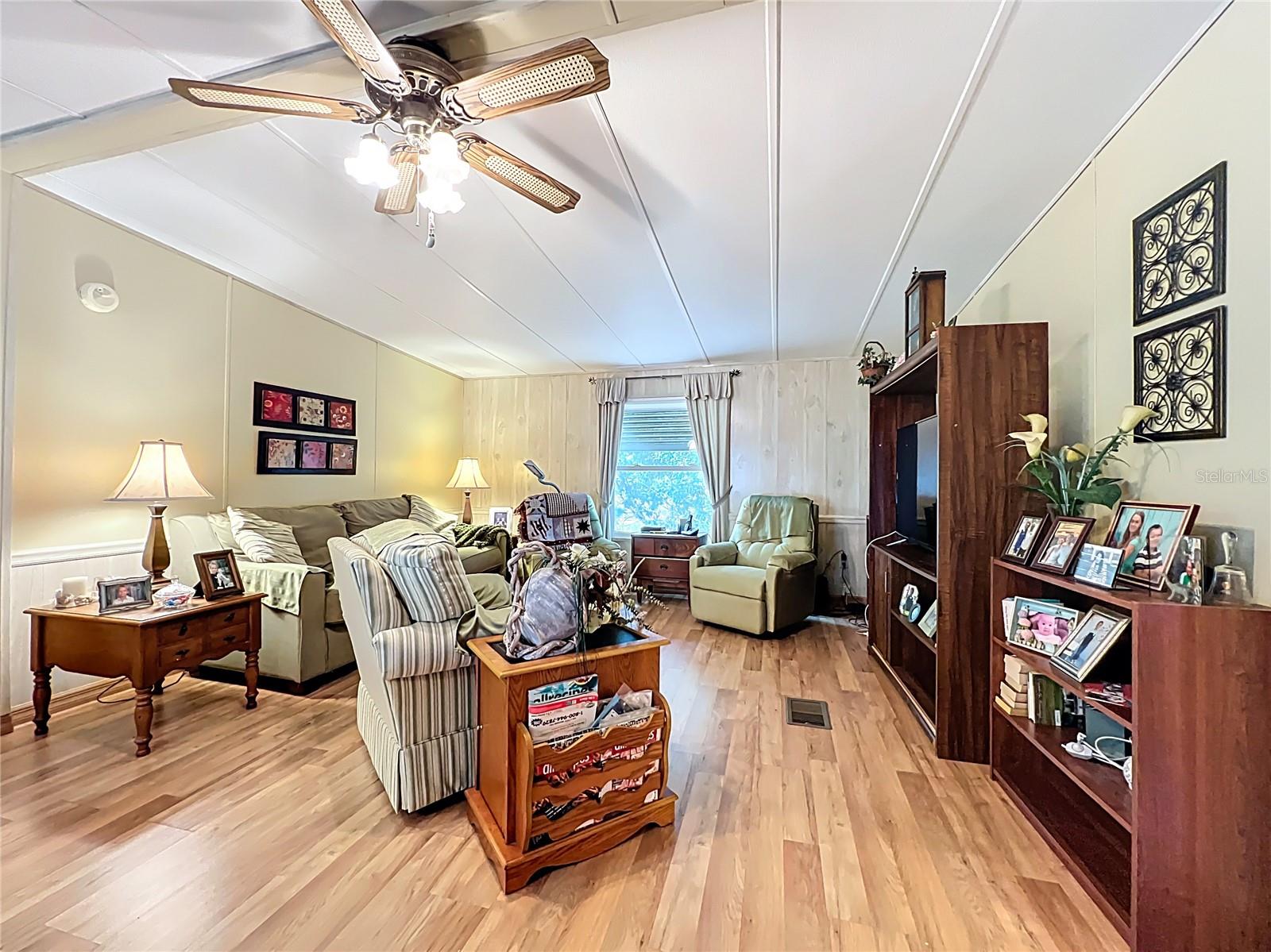 Image 12 of 55 For 13508 Palm Drive