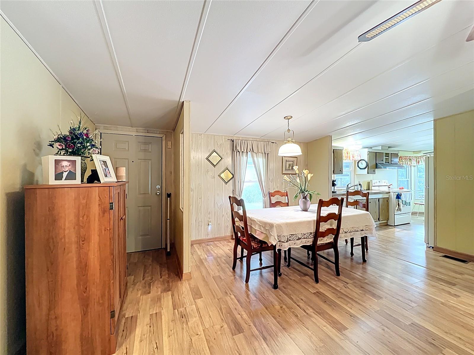 Image 17 of 55 For 13508 Palm Drive