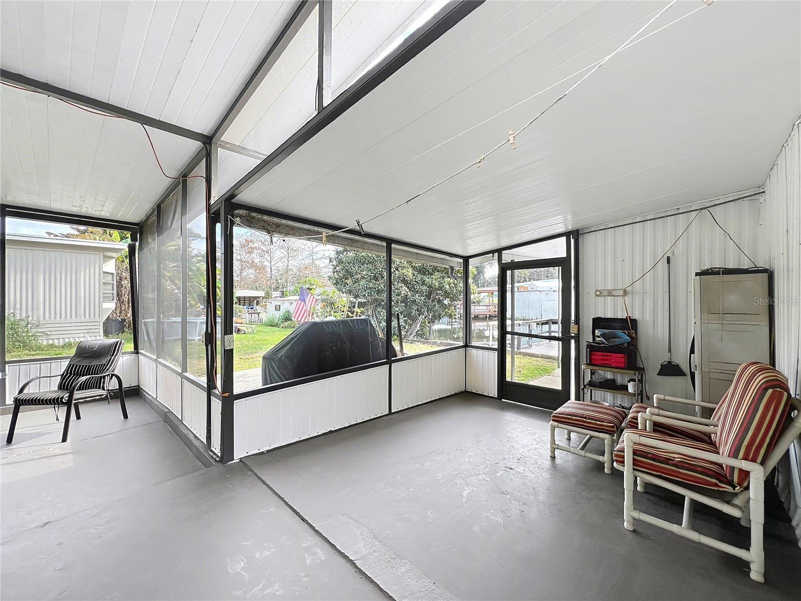 Image 36 of 55 For 13508 Palm Drive