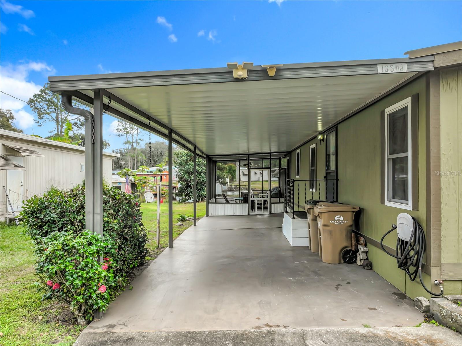 Image 4 of 55 For 13508 Palm Drive