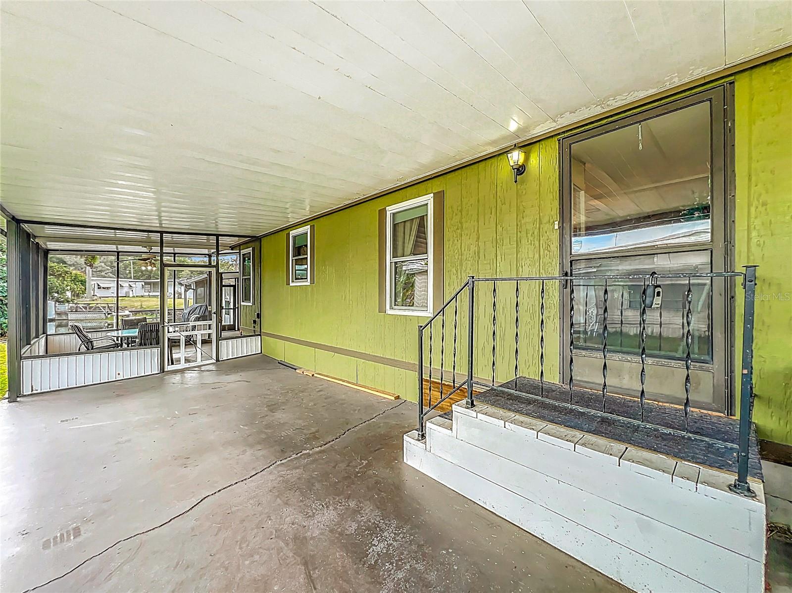 Image 5 of 55 For 13508 Palm Drive