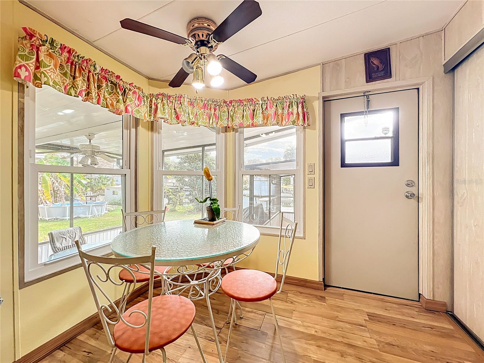 Image 7 of 55 For 13508 Palm Drive