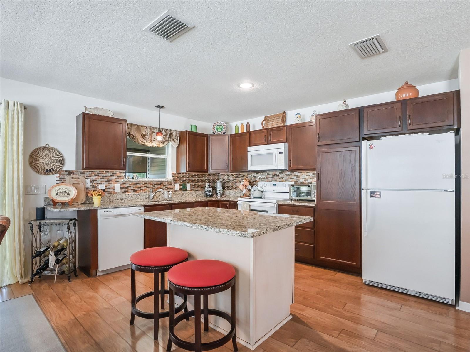 Image 13 of 47 For 2409 Hook Hollow Terrace