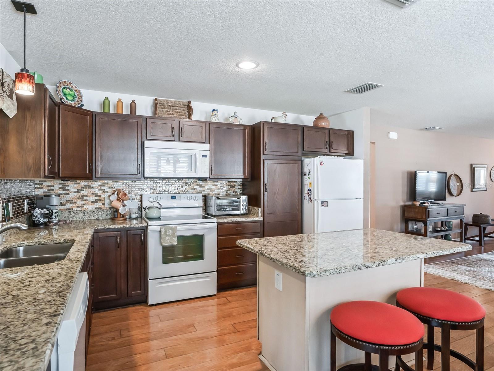 Image 14 of 47 For 2409 Hook Hollow Terrace