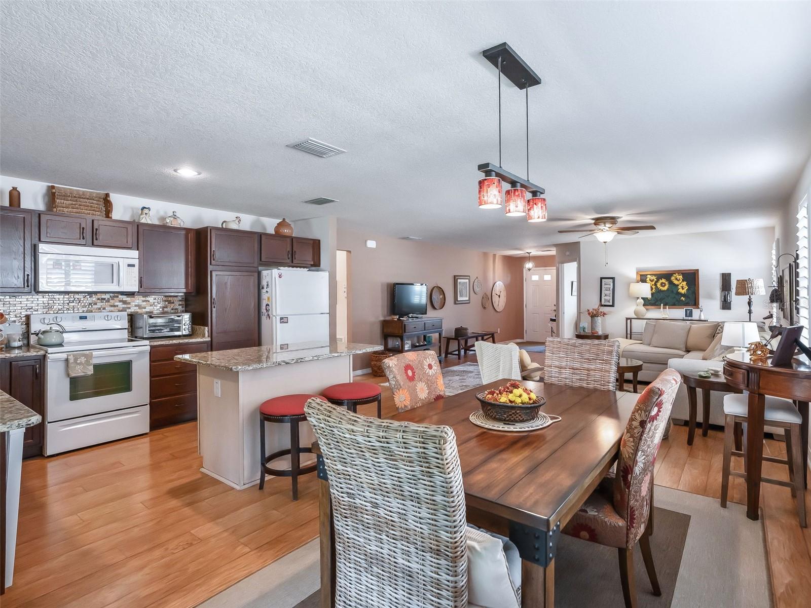 Image 17 of 47 For 2409 Hook Hollow Terrace