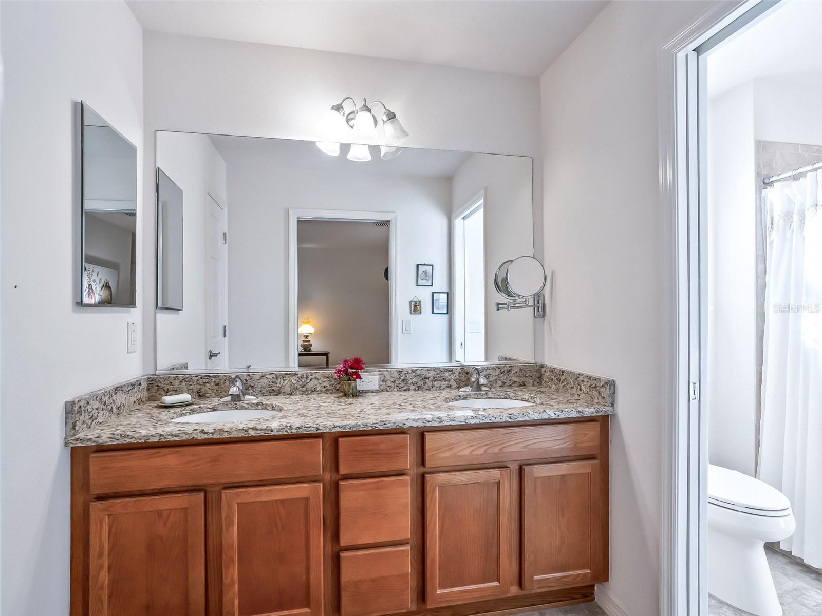 Image 24 of 47 For 2409 Hook Hollow Terrace