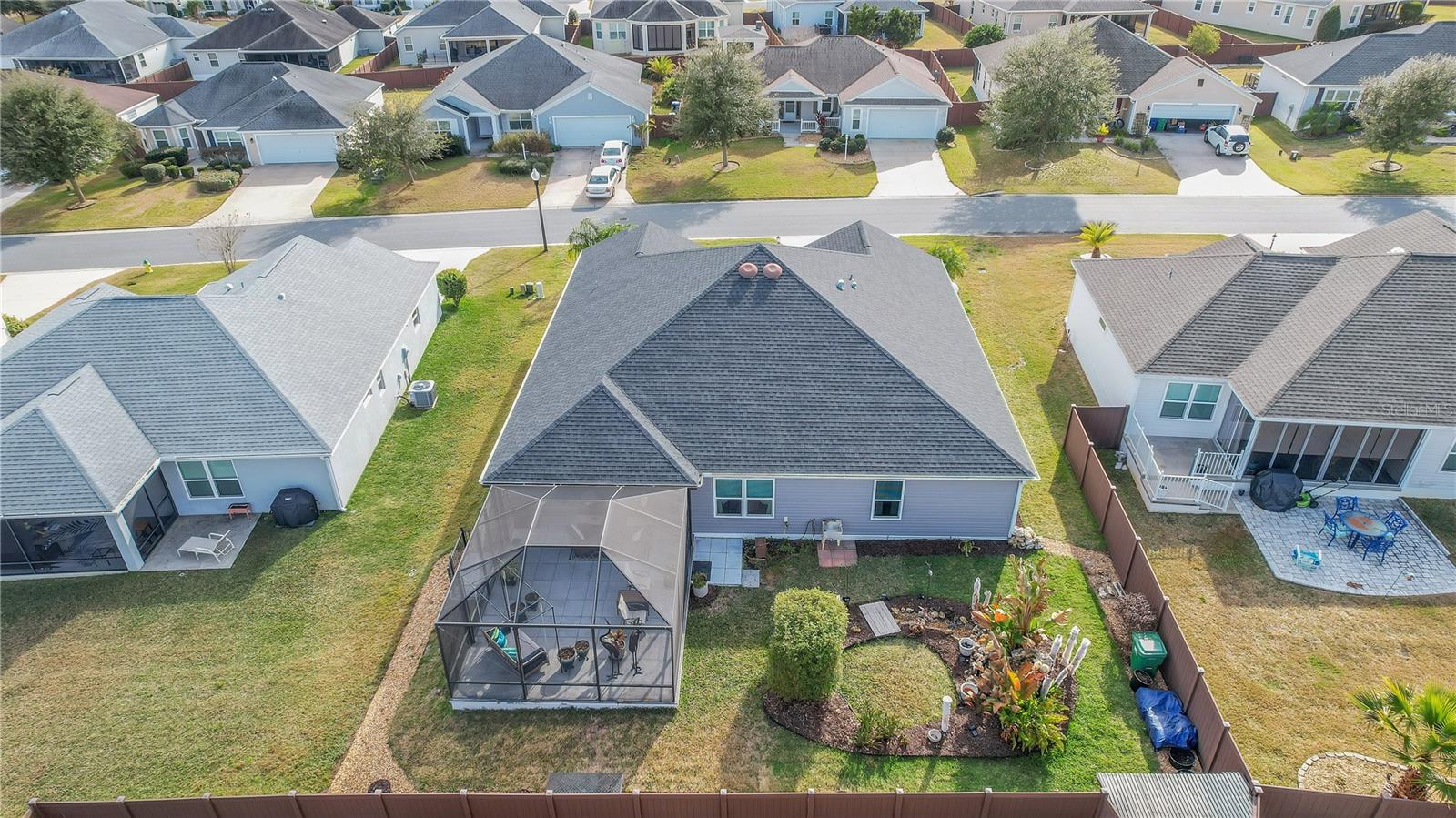 Image 3 of 48 For 3323 Rohan Road