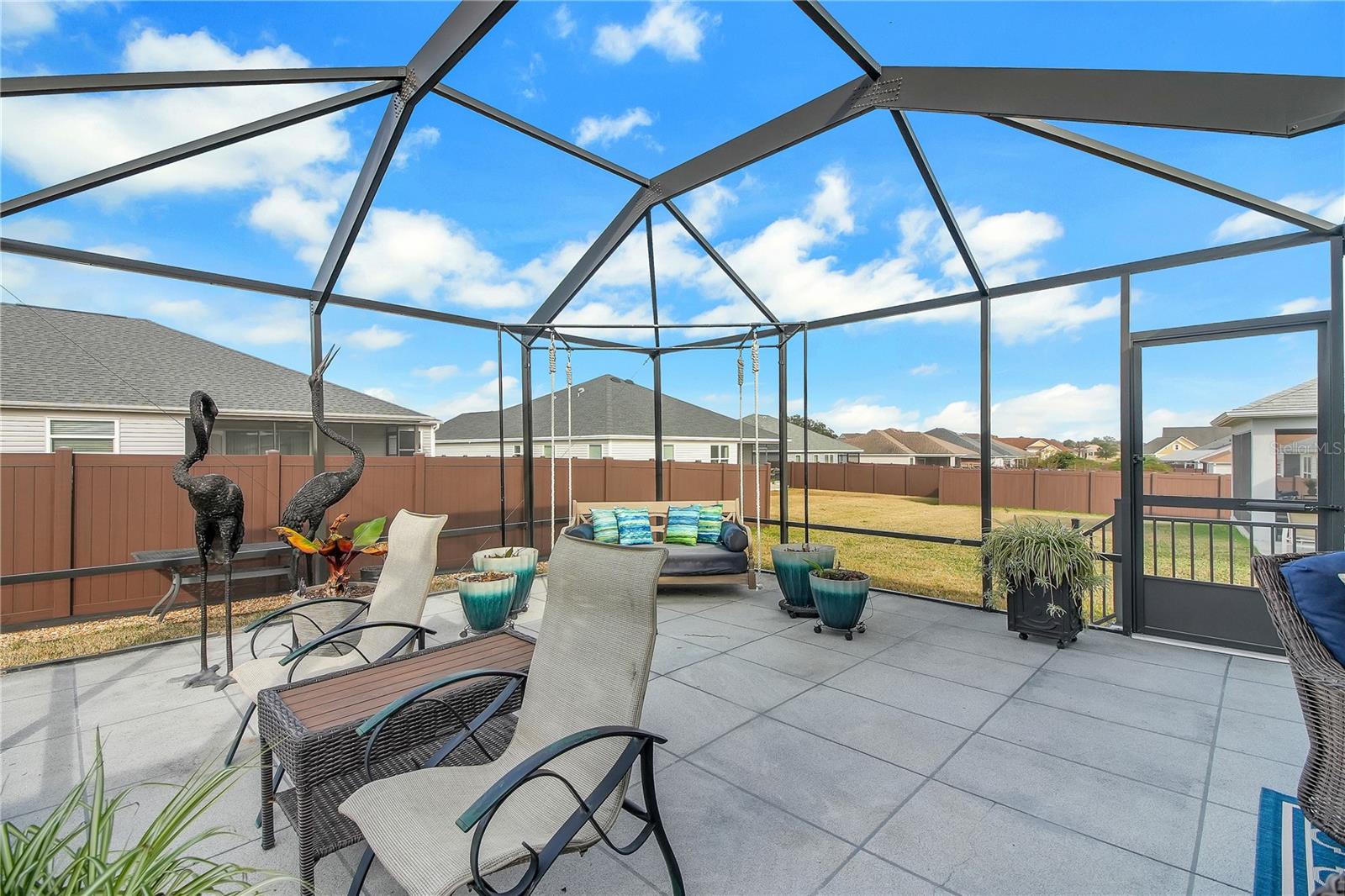 Image 33 of 48 For 3323 Rohan Road