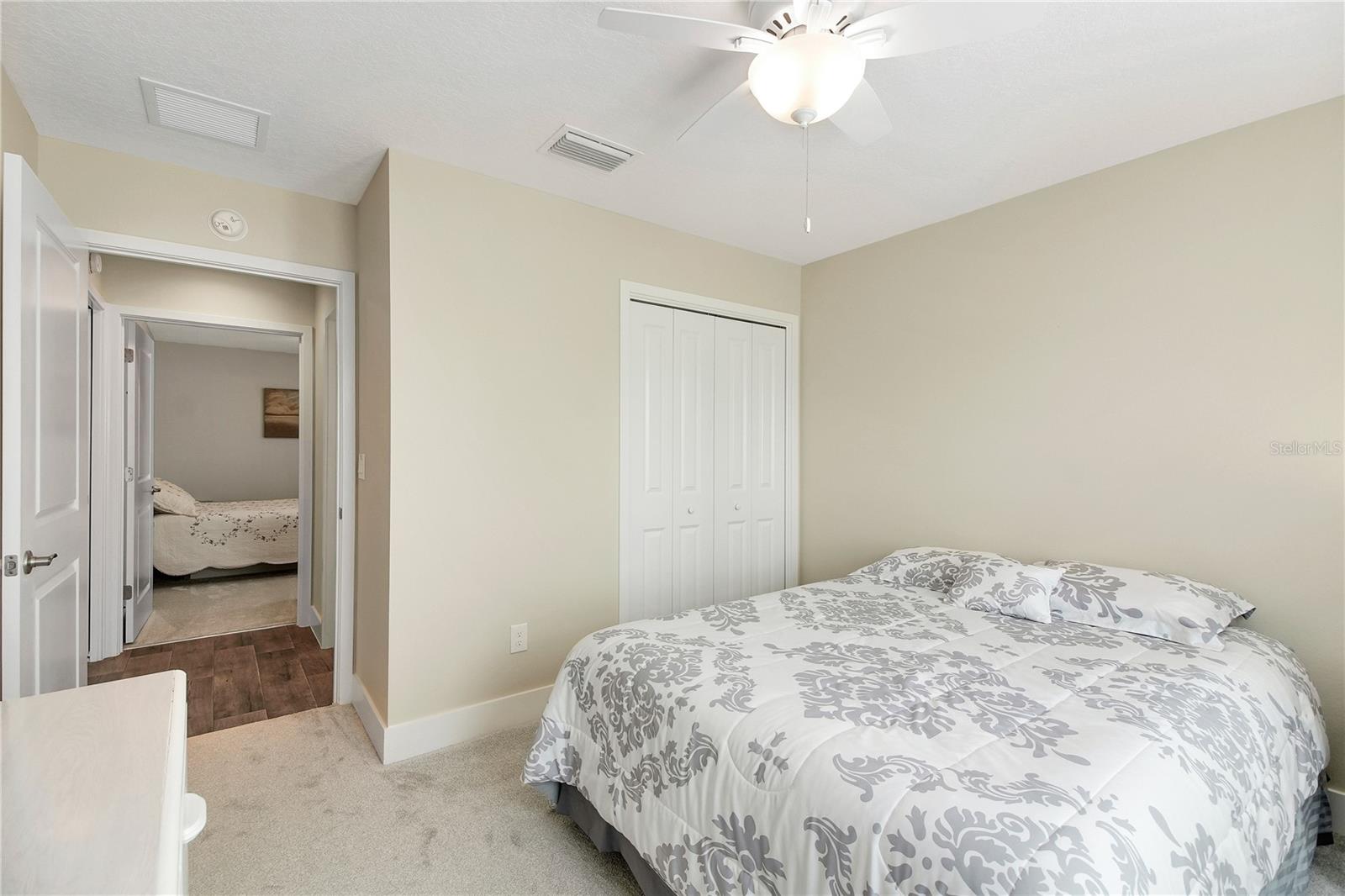 Image 39 of 48 For 3323 Rohan Road