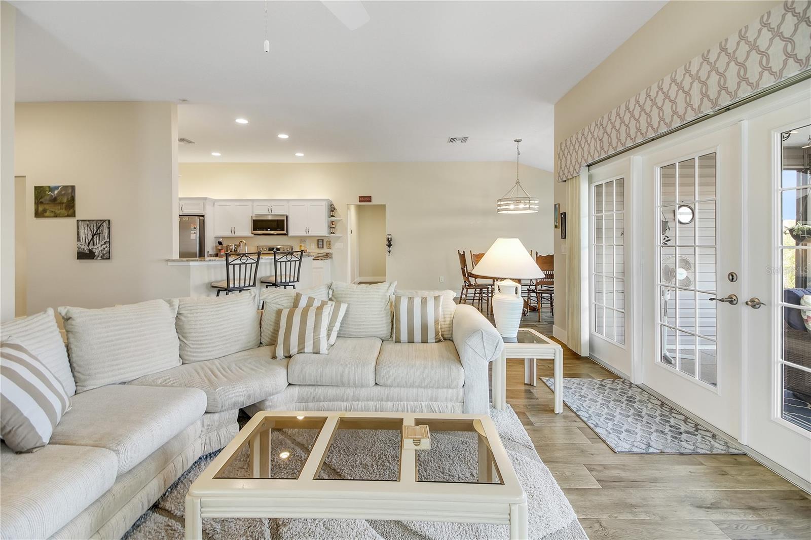 Image 9 of 48 For 3323 Rohan Road