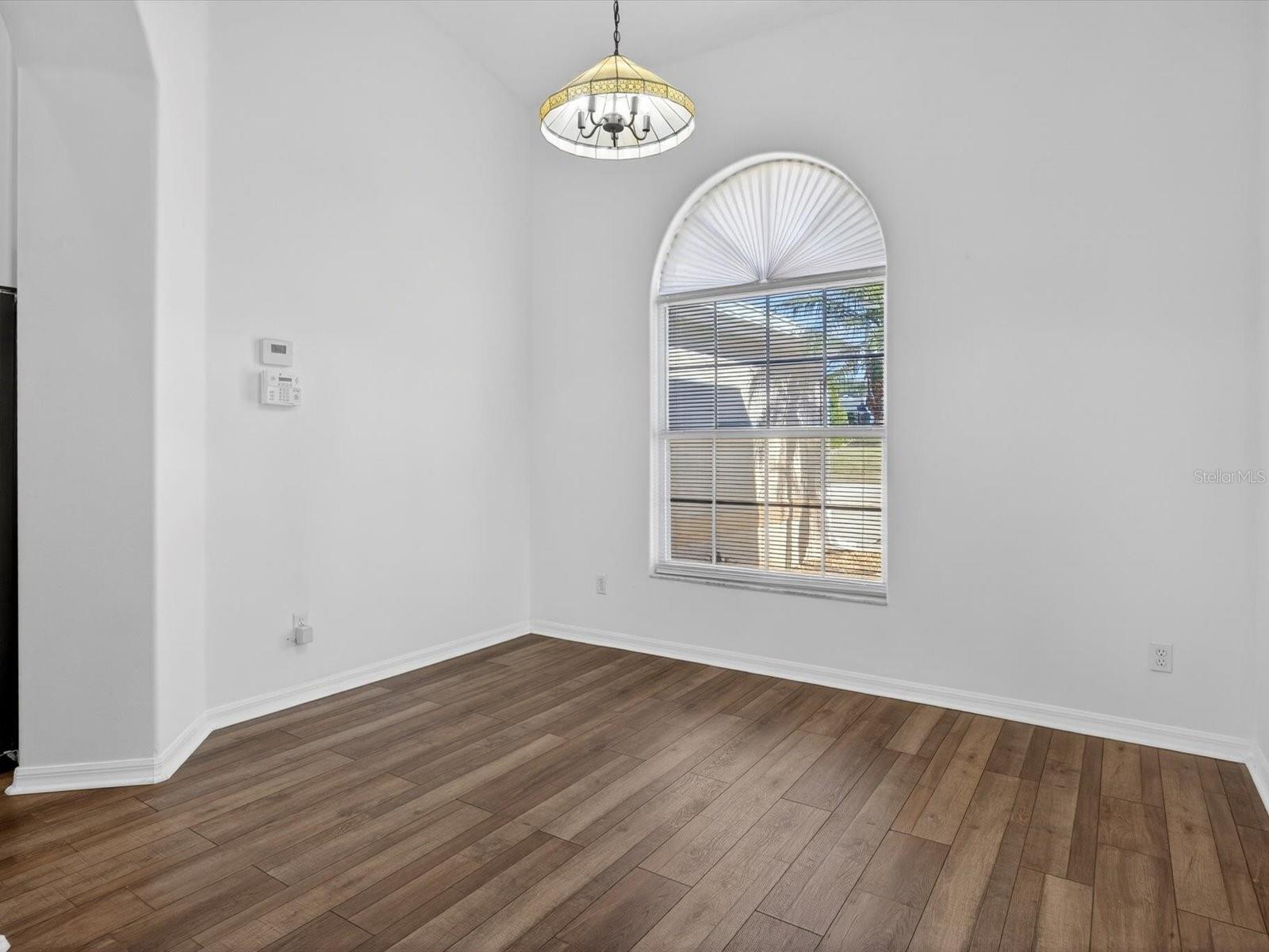 Image 11 of 40 For 14453 Pine Cone Trail