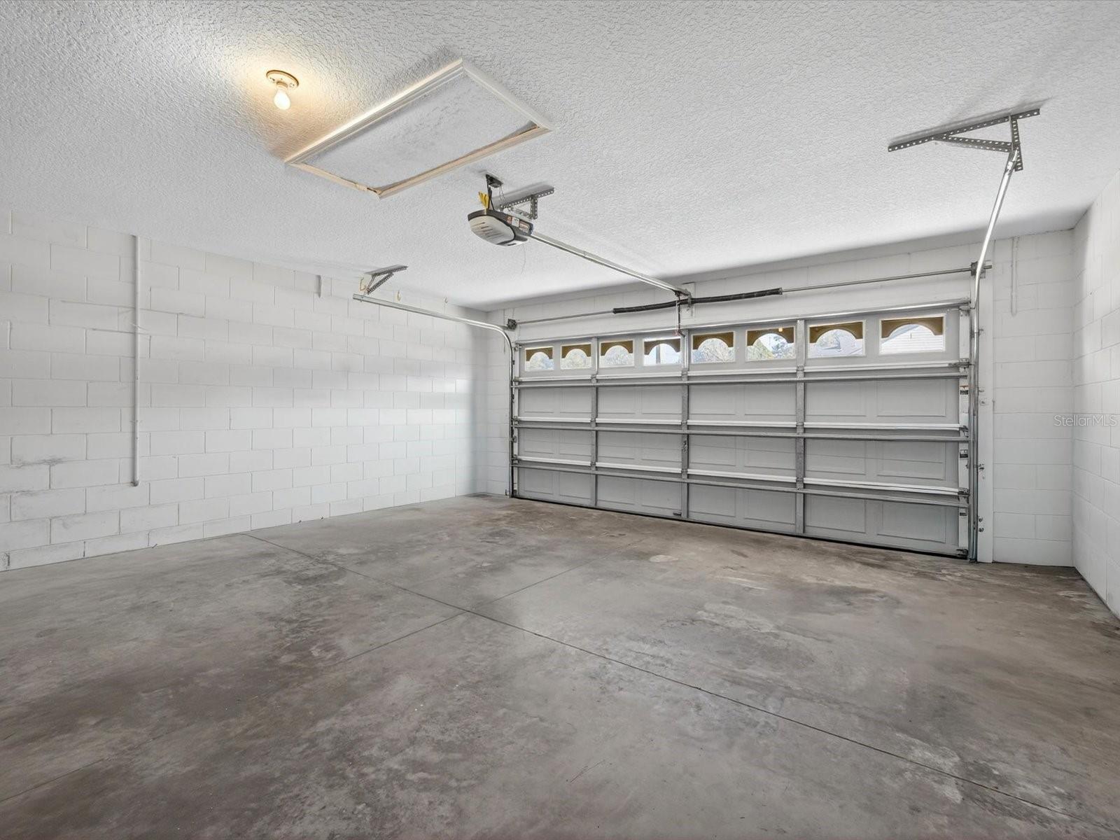 Image 33 of 40 For 14453 Pine Cone Trail