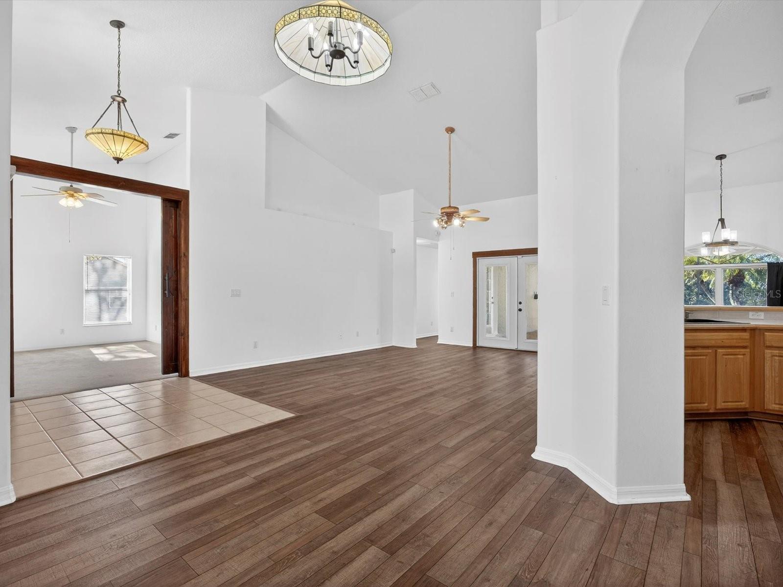 Image 4 of 40 For 14453 Pine Cone Trail