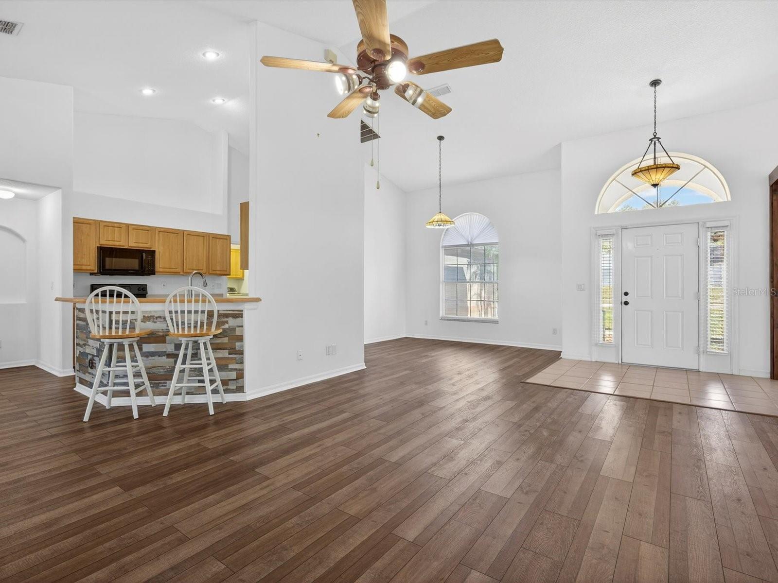 Image 6 of 40 For 14453 Pine Cone Trail