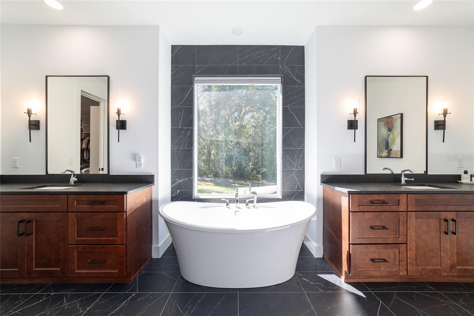 Image 38 of 95 For 11638 101st Court Road