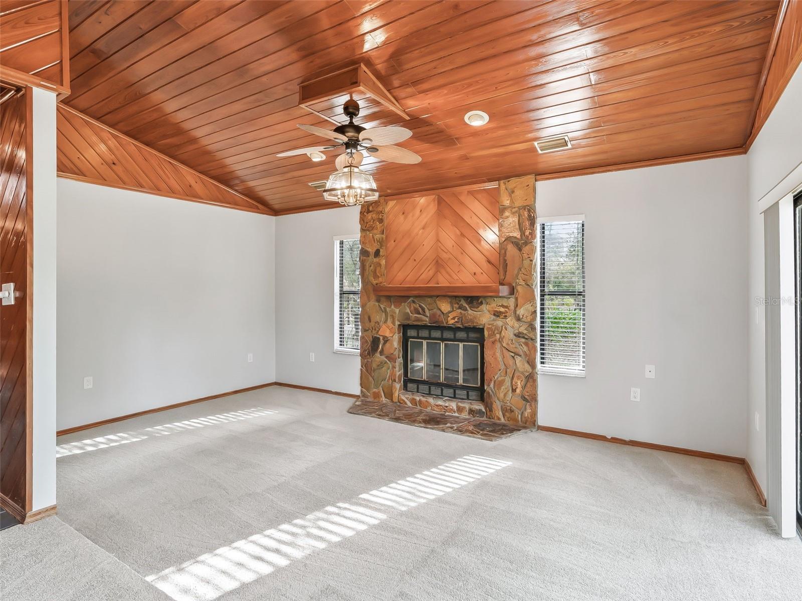 Image 11 of 49 For 11398 Cr 682