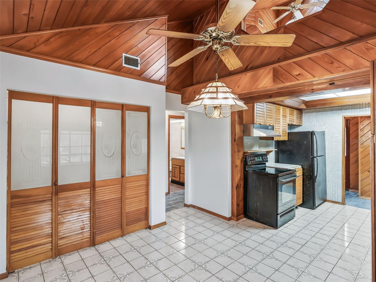 Image 19 of 49 For 11398 Cr 682