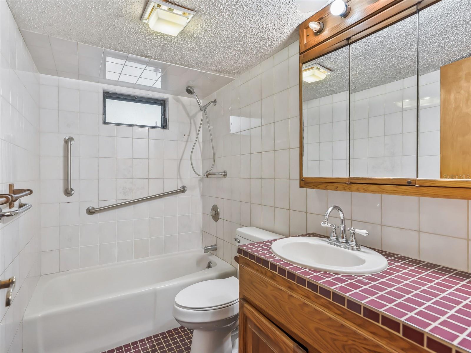 Image 26 of 49 For 11398 Cr 682