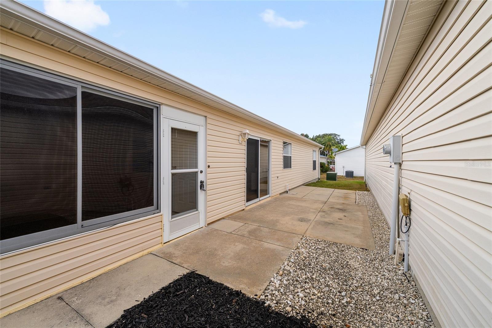 Image 6 of 32 For 1717 Moreno Place