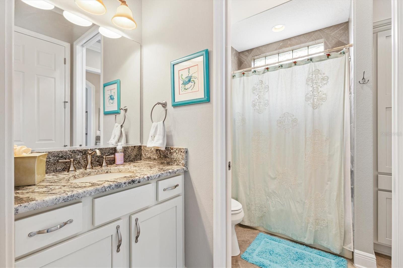 Image 33 of 65 For 984 Iron Oak Way