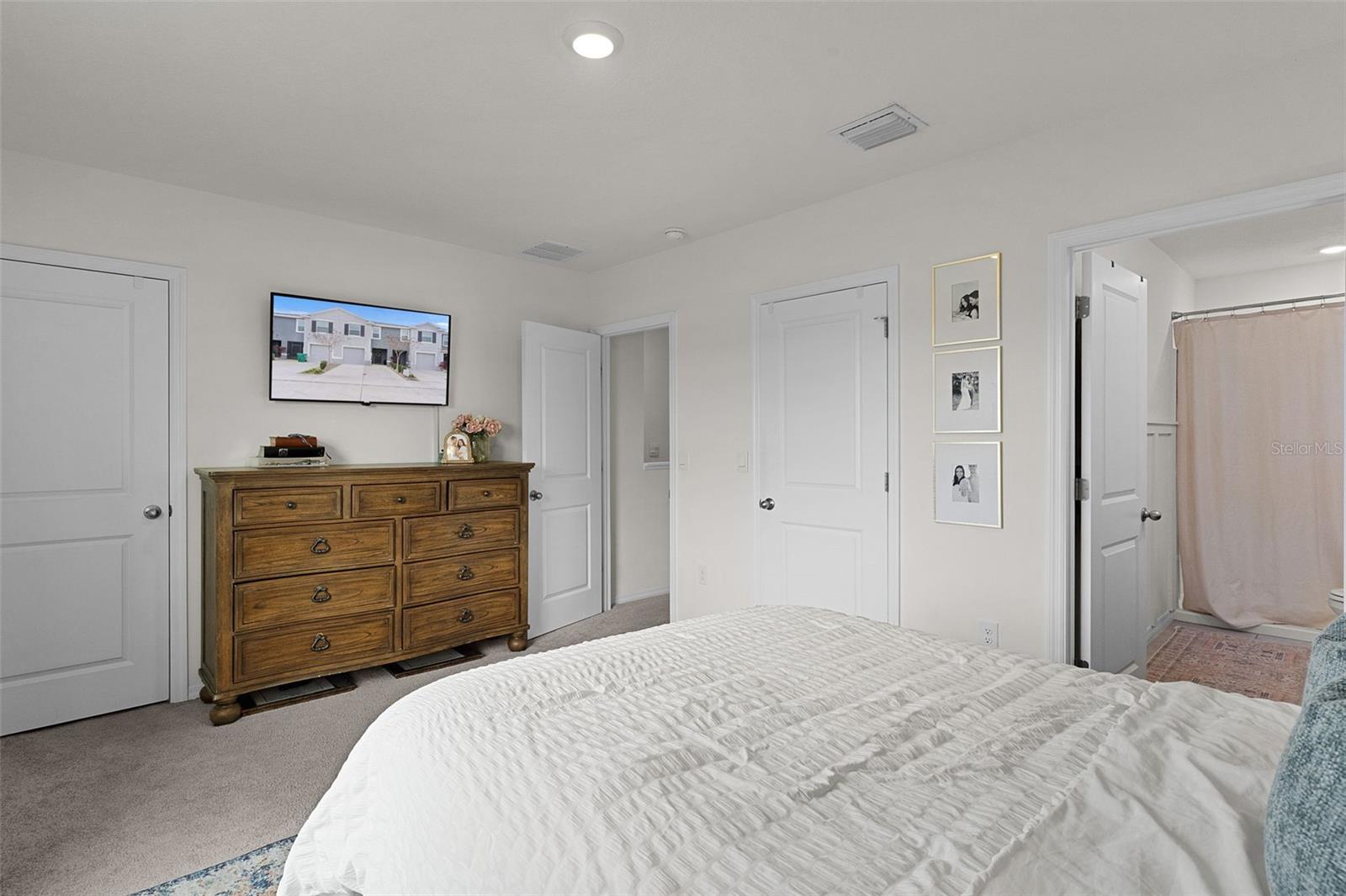 Image 23 of 45 For 5349 Pinecone Court