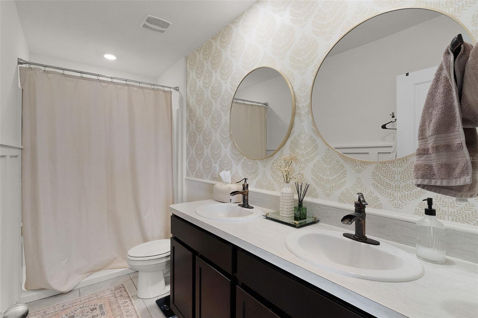 Image 25 of 45 For 5349 Pinecone Court