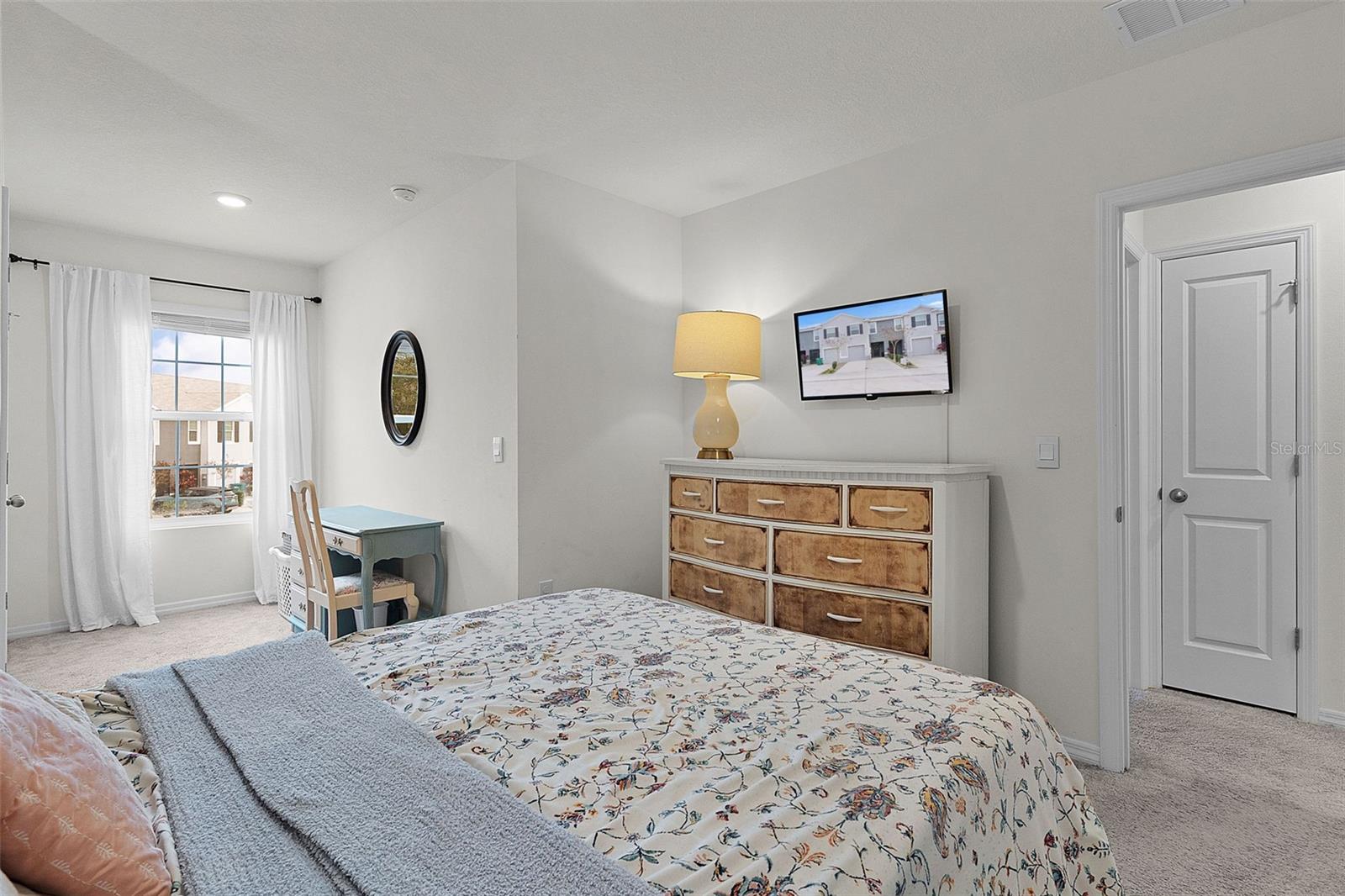 Image 33 of 45 For 5349 Pinecone Court