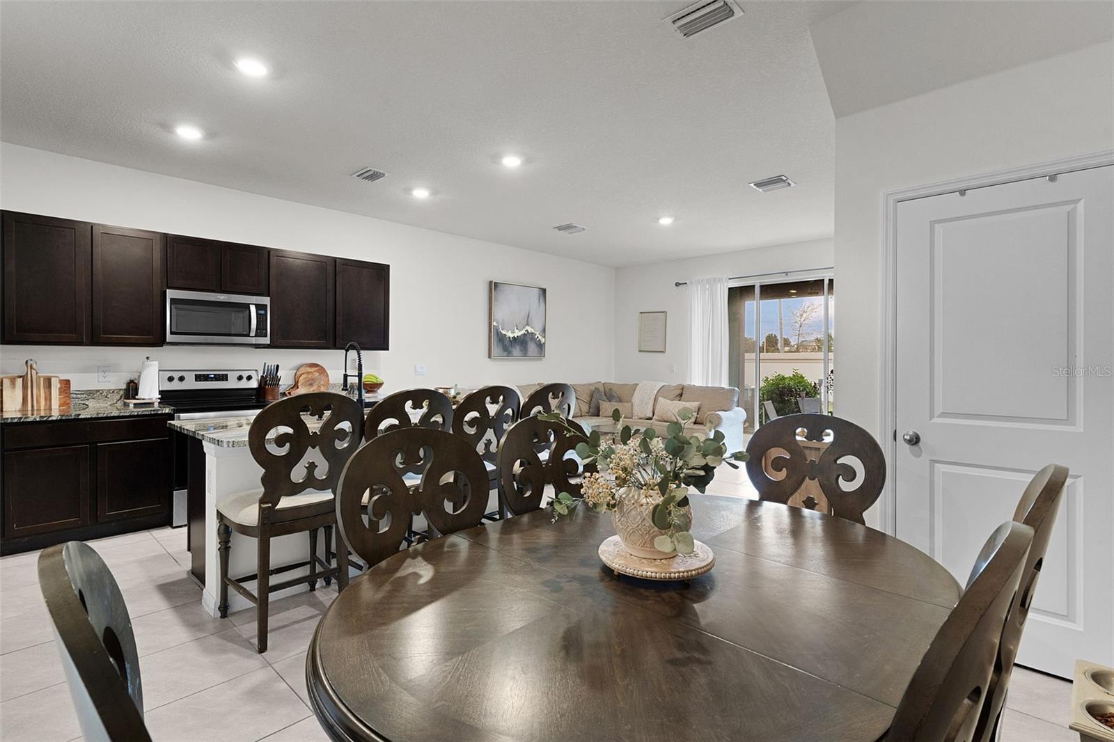 Image 9 of 45 For 5349 Pinecone Court