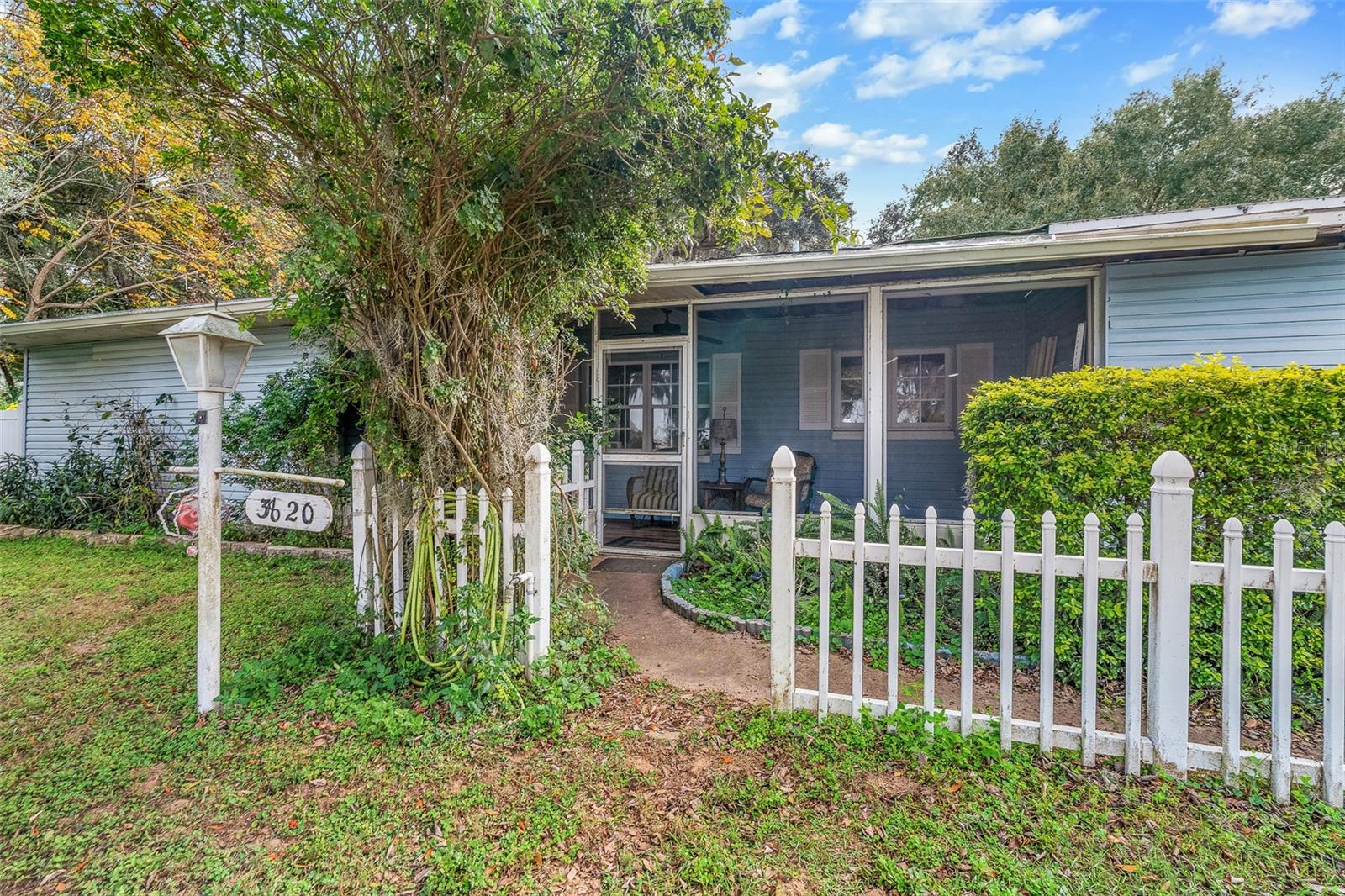 Image 11 of 84 For 3820 Orange Drive