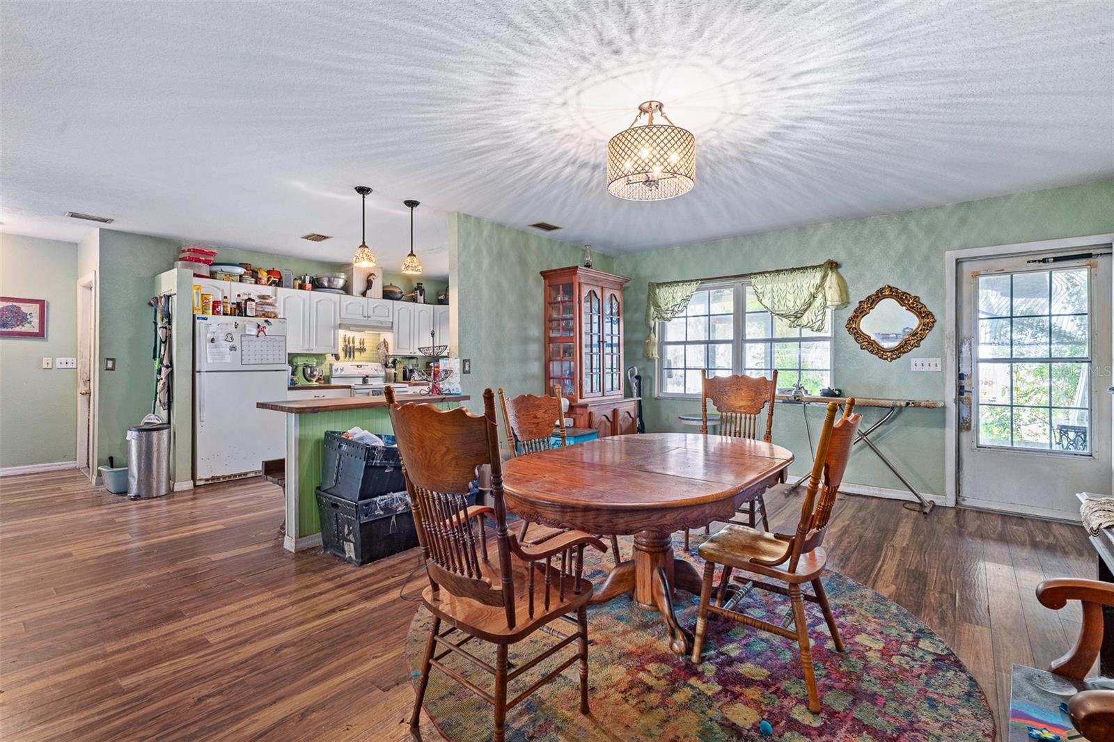 Image 20 of 84 For 3820 Orange Drive