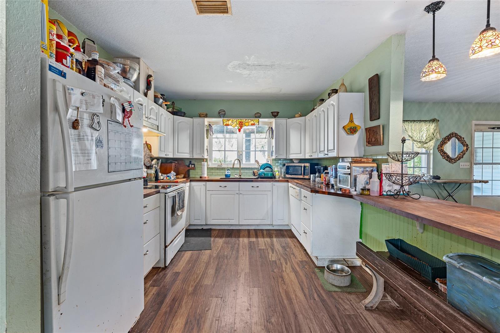 Image 25 of 84 For 3820 Orange Drive