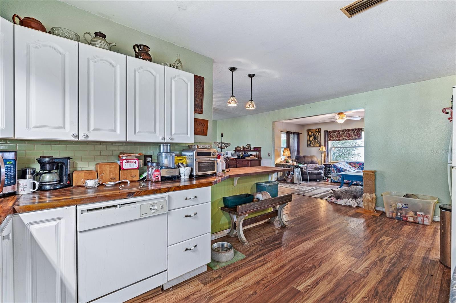 Image 26 of 84 For 3820 Orange Drive