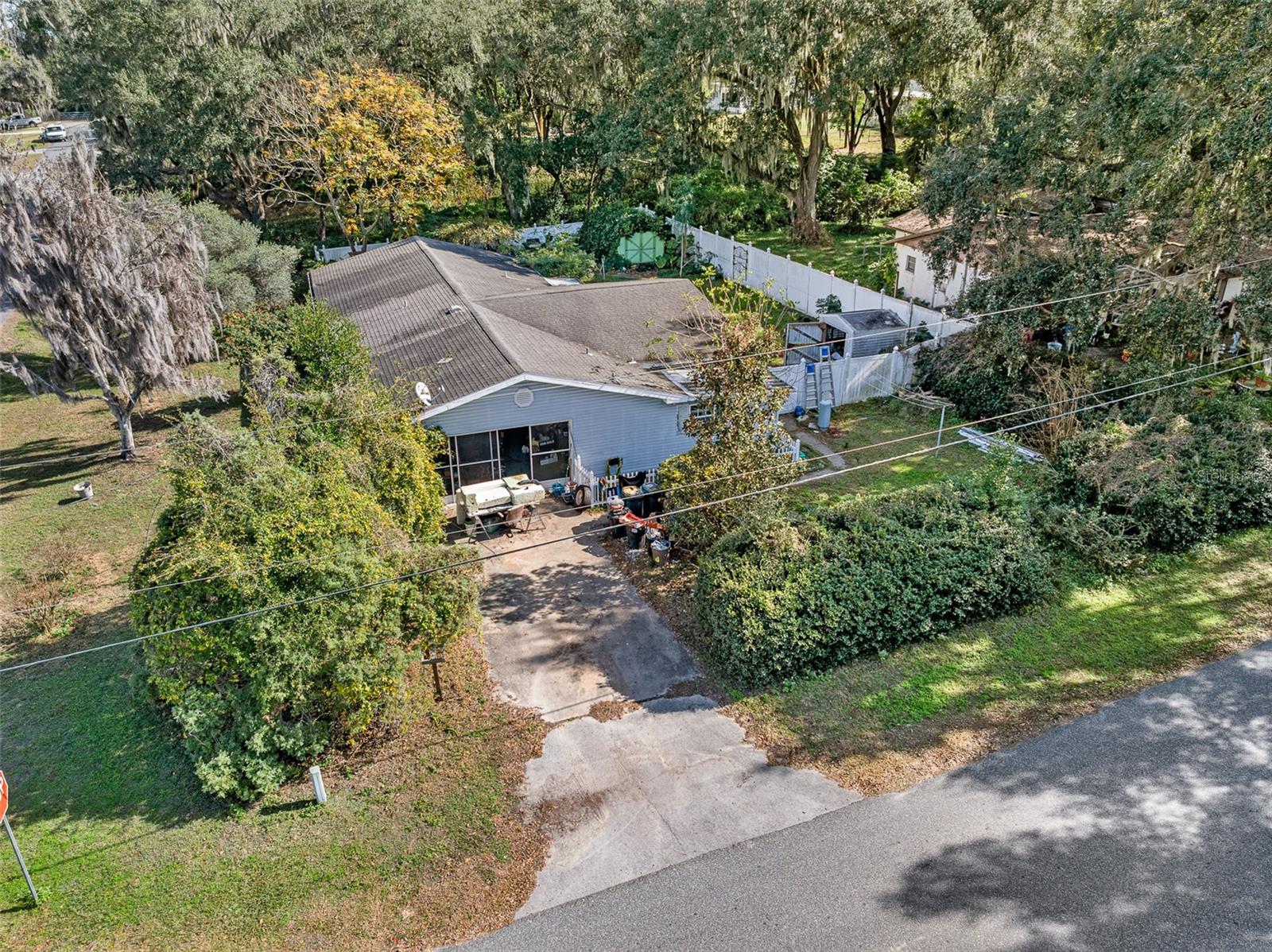 Image 4 of 84 For 3820 Orange Drive