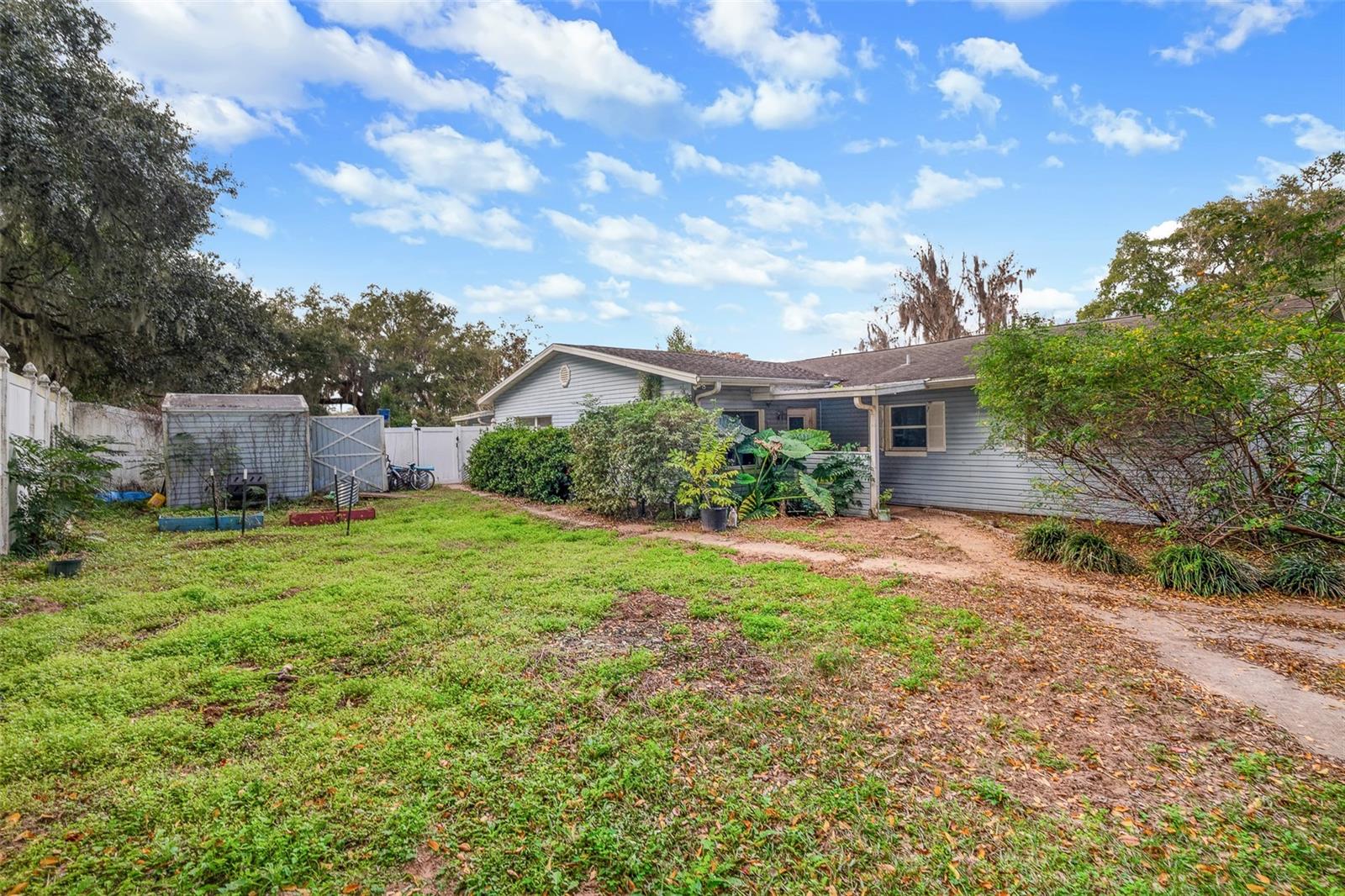 Image 45 of 84 For 3820 Orange Drive