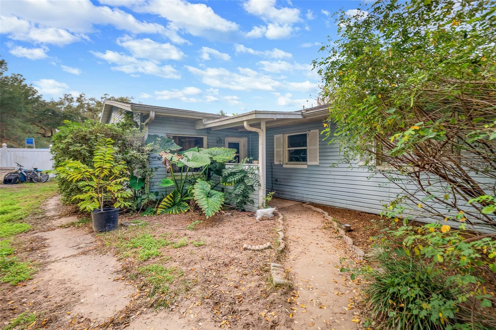 Image 46 of 84 For 3820 Orange Drive