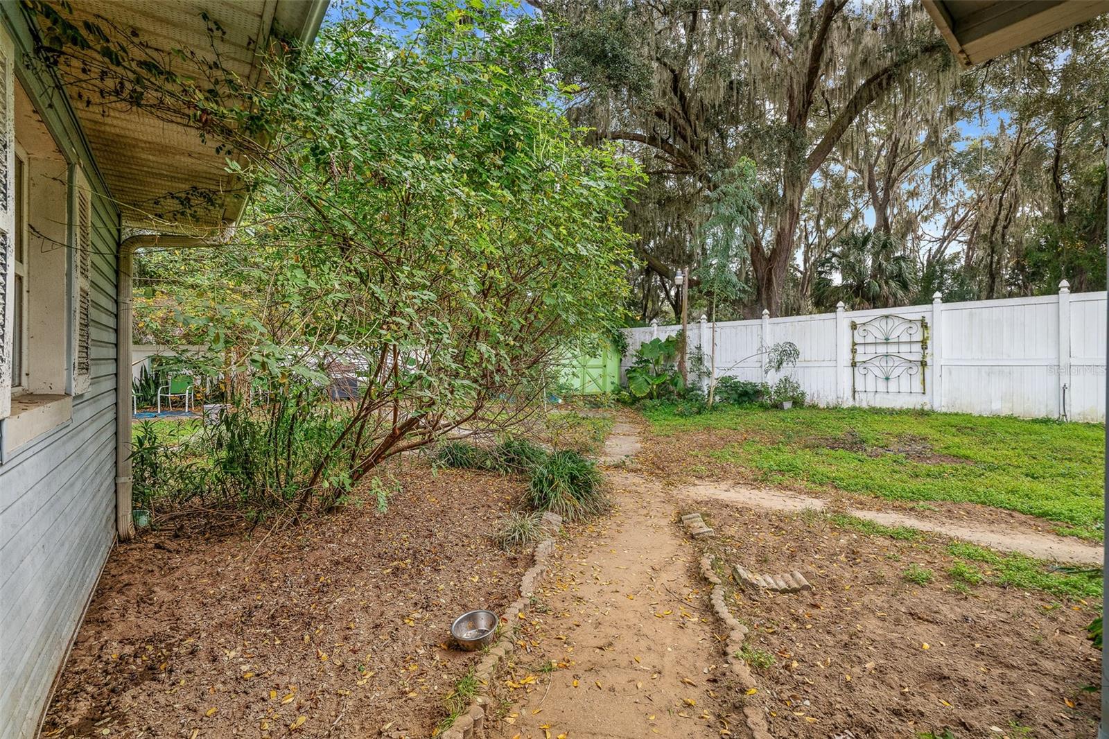 Image 48 of 84 For 3820 Orange Drive