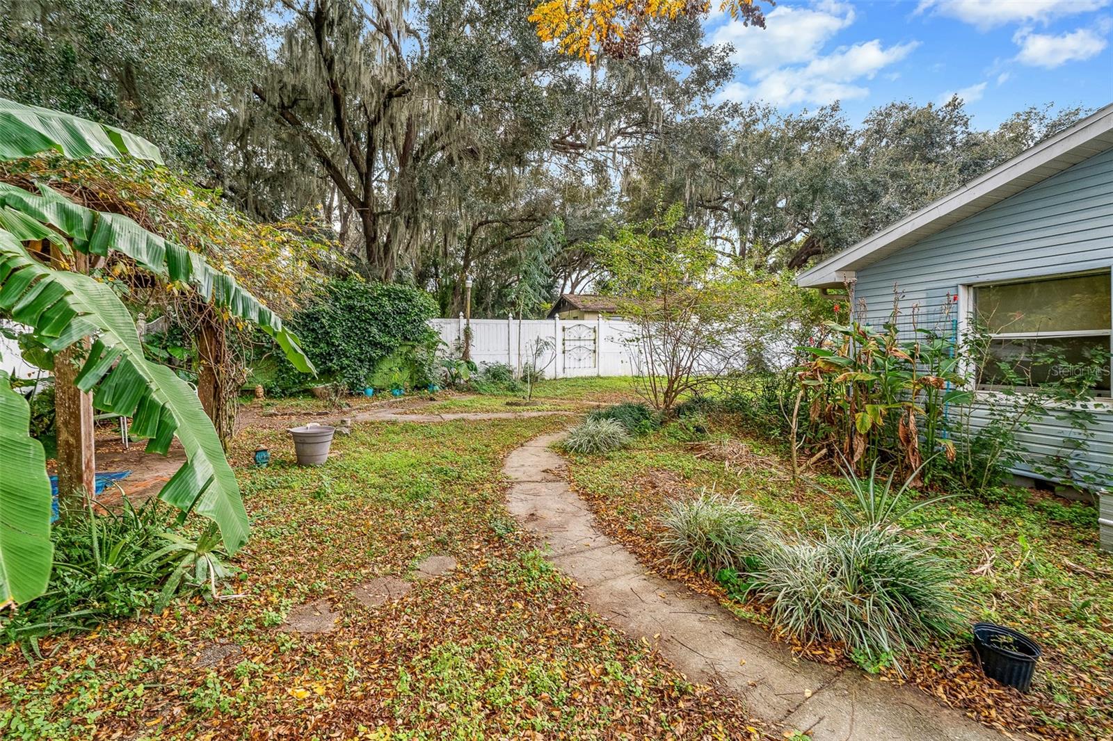 Image 52 of 84 For 3820 Orange Drive