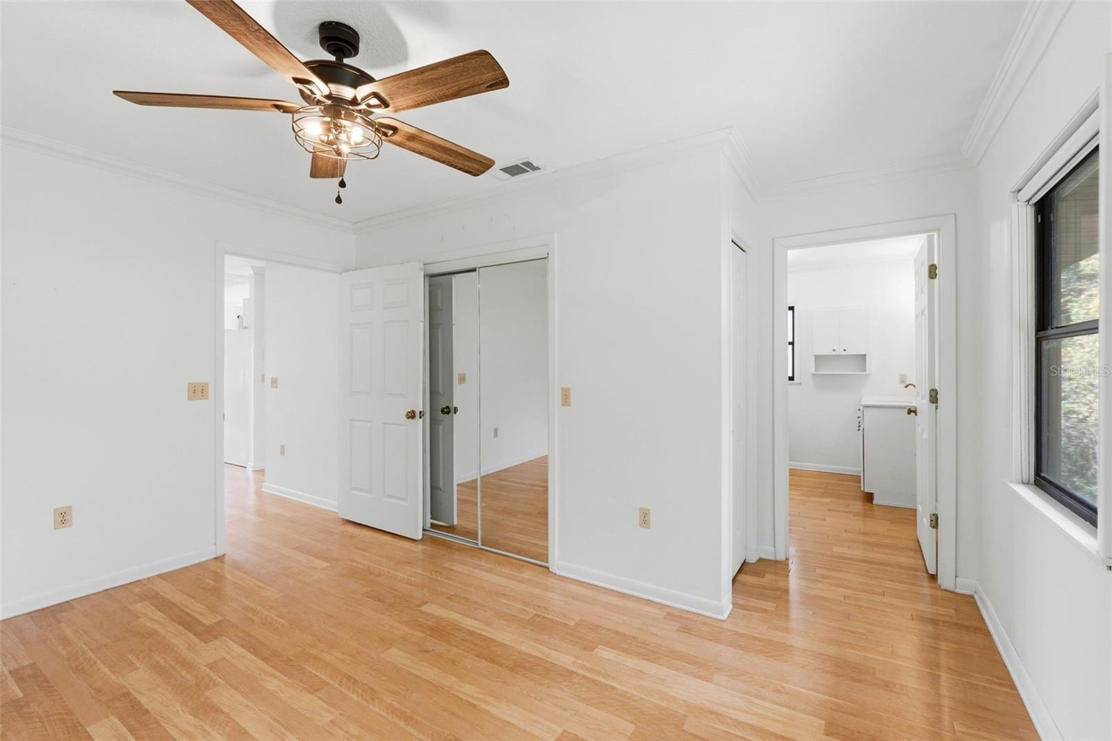 Image 22 of 29 For 5505 Cr 634s